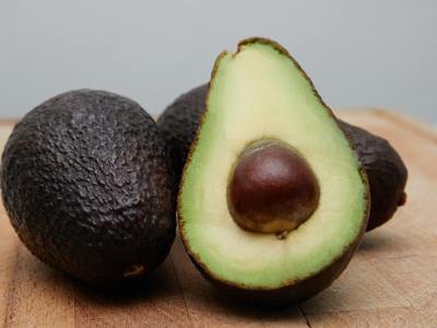Can You Freeze Avocados? How to Store Avocados After You Cut It?